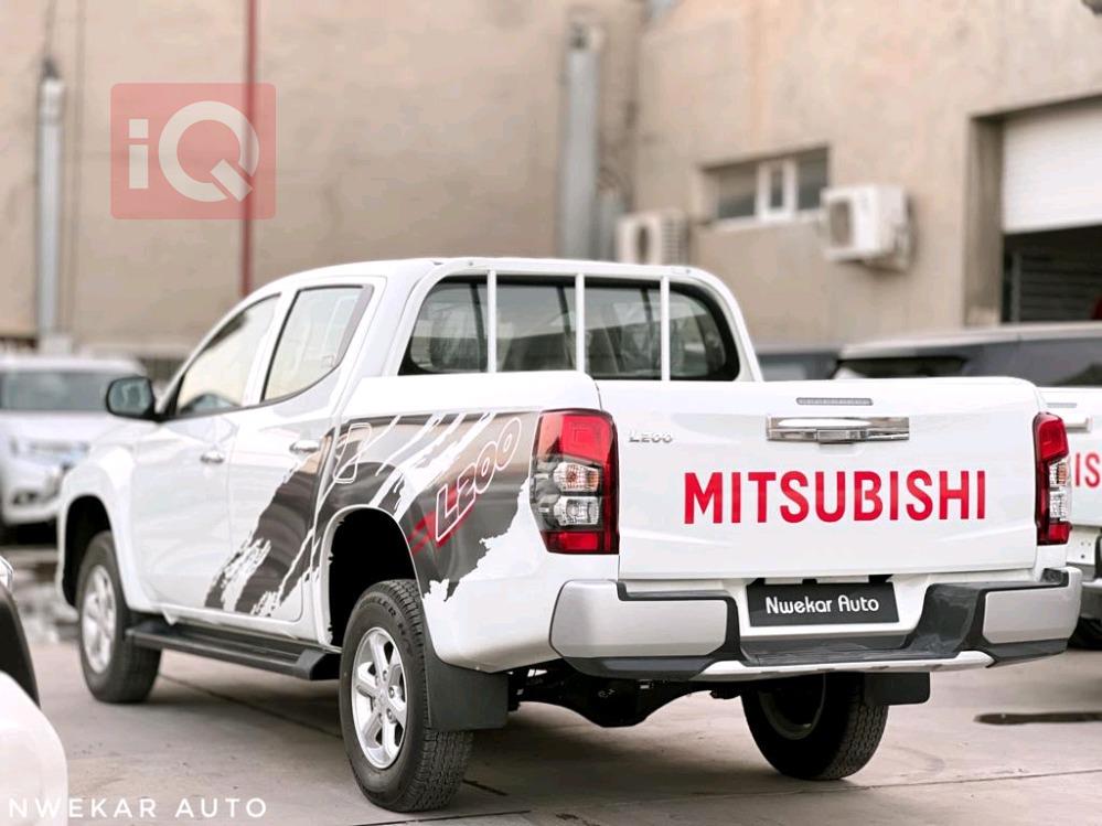 میتسوبیشی L200